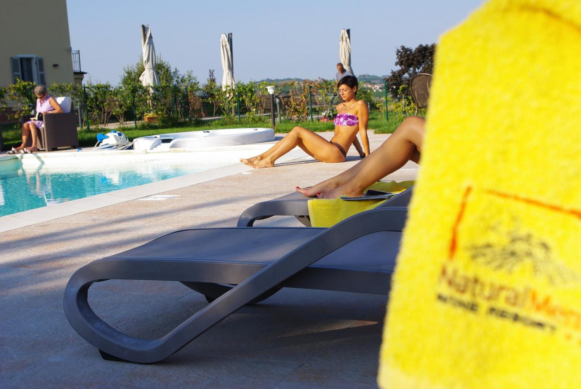 Naturalmente Wine Resort Agliano Terme Exterior photo