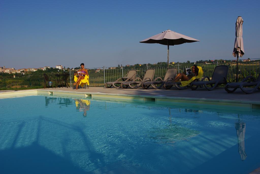 Naturalmente Wine Resort Agliano Terme Exterior photo